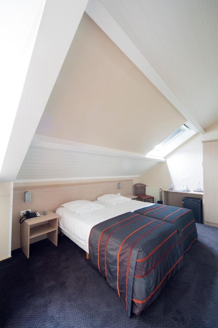 Hotel Leo Station, Villa Et Annexes Bastenaken Buitenkant foto